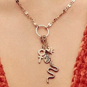 Urban Outfitters Lariat Charm Necklace in Silver. 24". NWOT